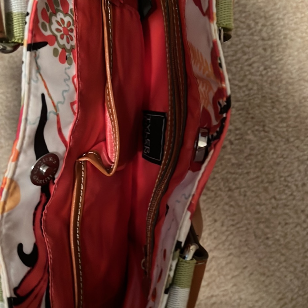 Purse - Picture 2 of 3